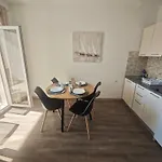 Ruza Rg Rogoznica (Sibenik-Knin)
