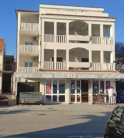 Ruza Rg Rogoznica (Sibenik-Knin)