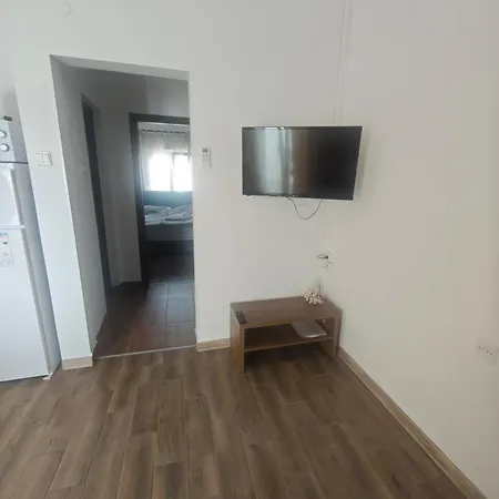 Ruza Rg Rogoznica (Sibenik-Knin)