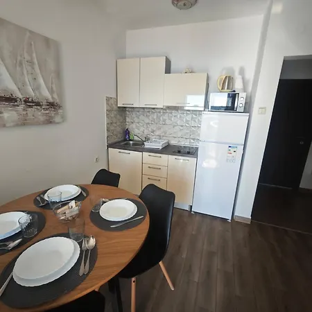 Apartman Ruza Rg Rogoznica (Sibenik-Knin)