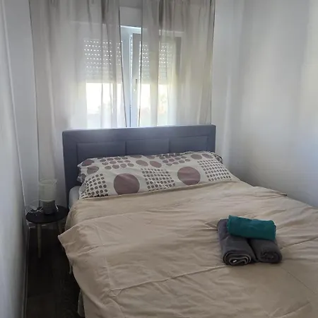 Ruza Rg * Rogoznica (Sibenik-Knin)